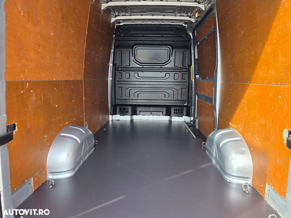 Volkswagen New Crafter L3H2 - 10