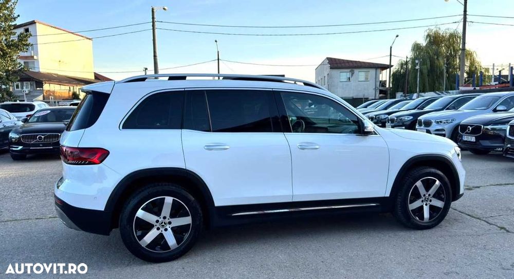 Mercedes-Benz GLB - 9