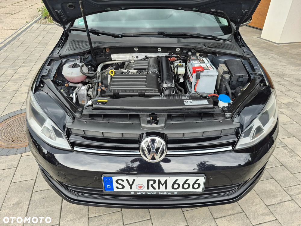 Volkswagen Golf - 30