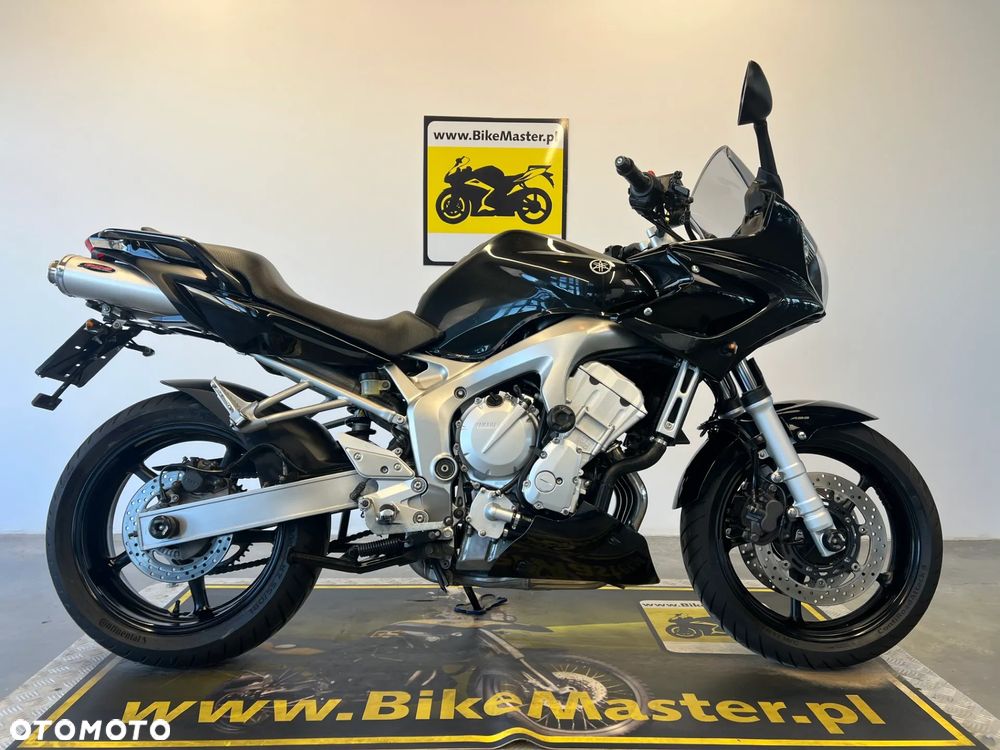 Yamaha FZ6 - 1