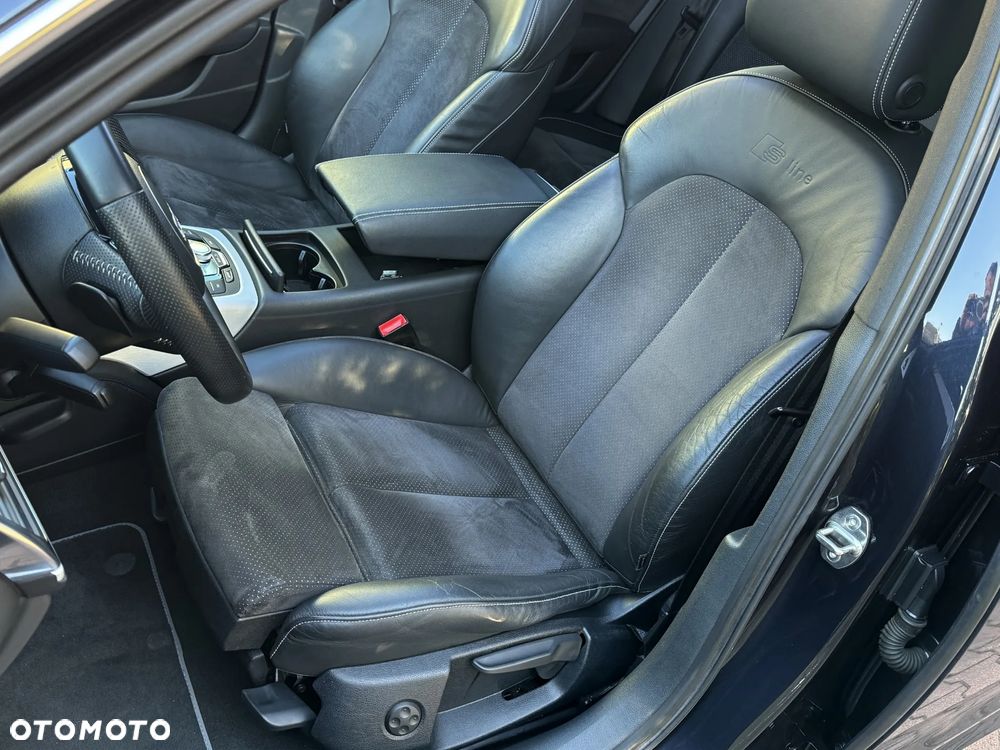 Audi A6 Avant 2.0 TDI quattro S tronic - 24