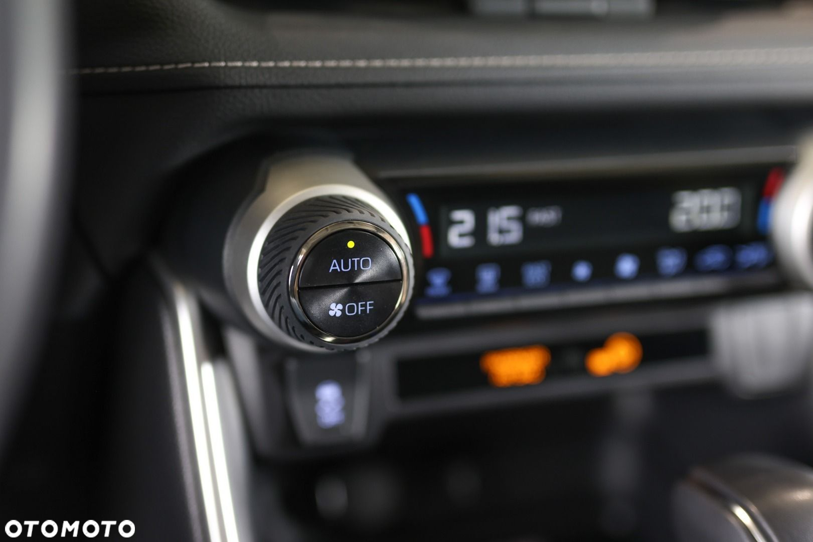 Toyota RAV4 - 16