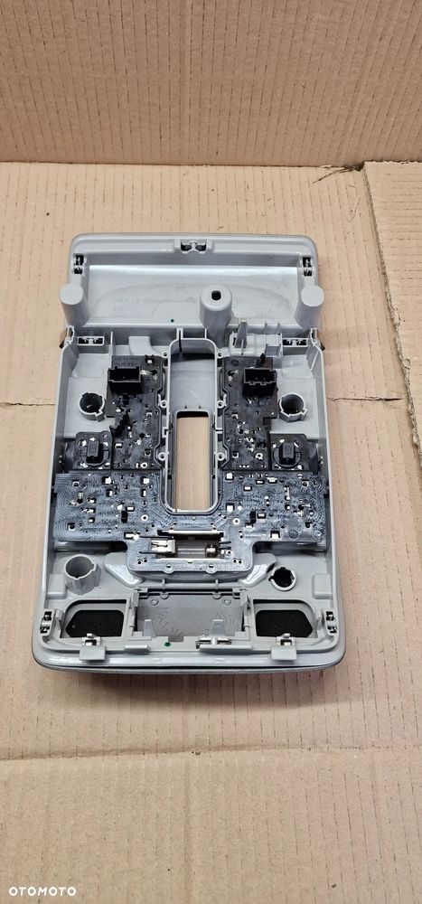 Lampka oświetlenie kabiny podsufitki Audi A6 C7 S-Line 4G0947135D - 6