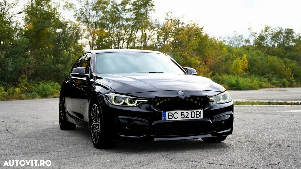 BMW Seria 3 330i xDrive AT Luxury Line - 1