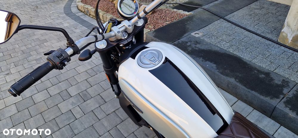 Ducati Scrambler - 15