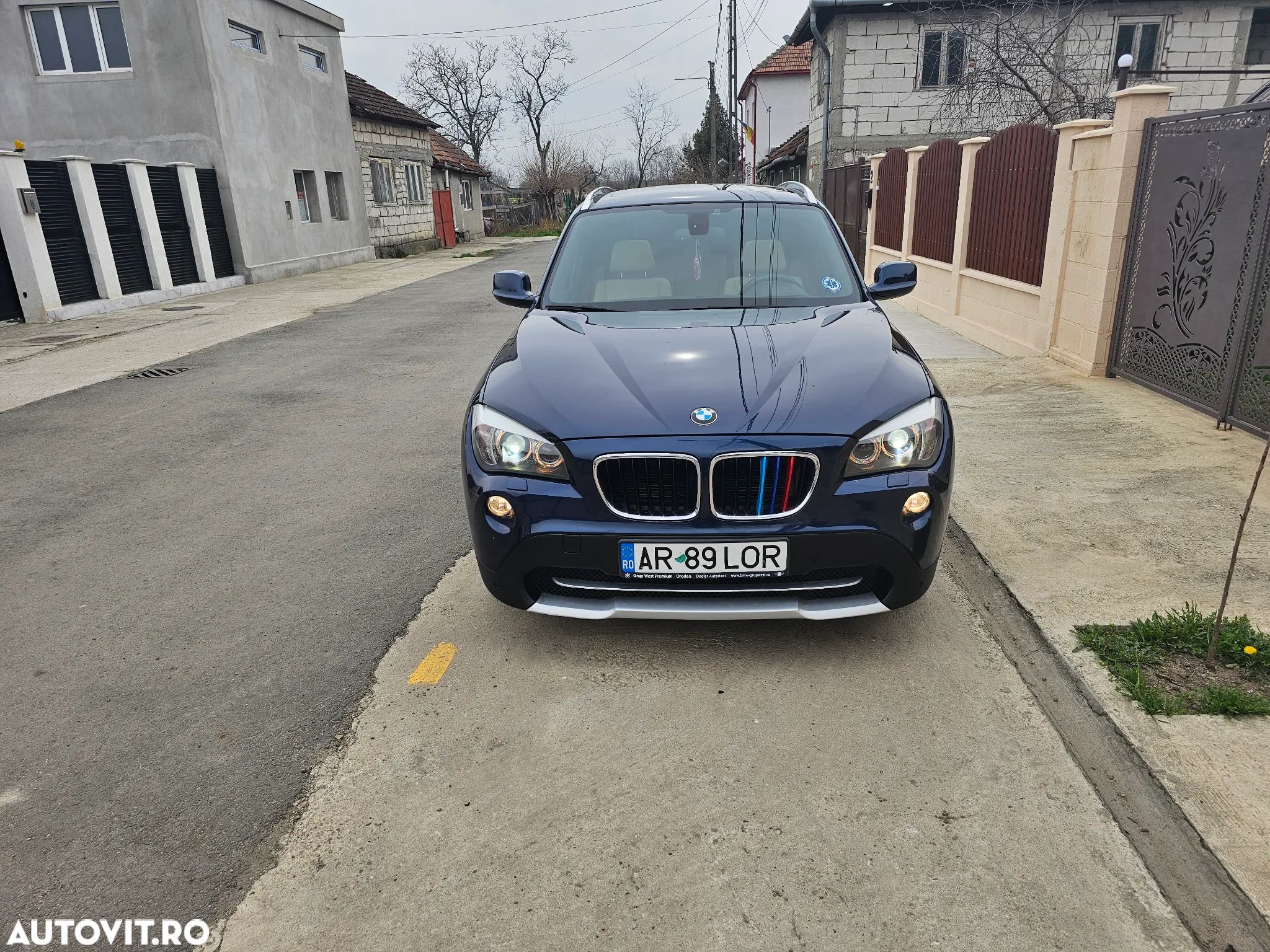 BMW X1 xDrive18d Sport Line - 1