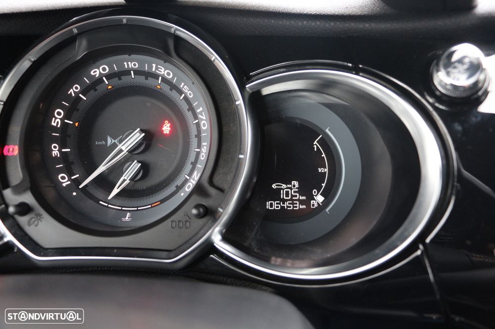 DS DS3 1.6 BlueHDi Performance Line - 14