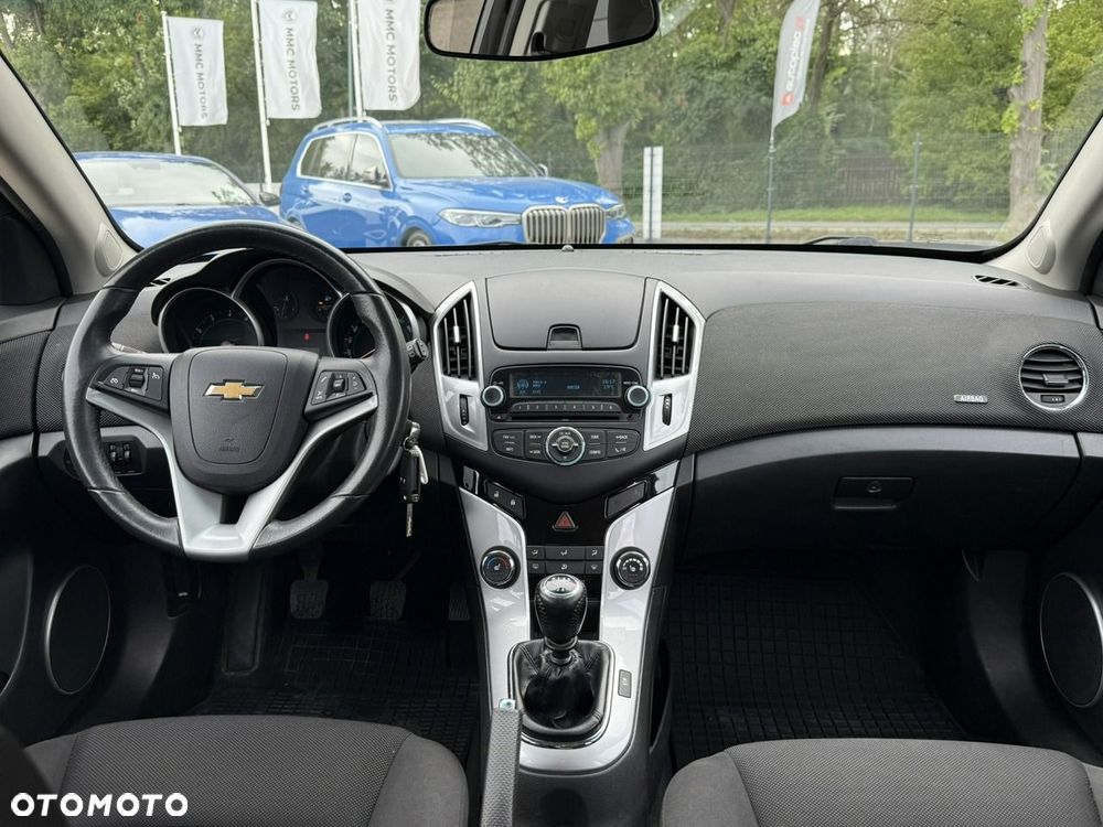 Chevrolet Cruze - 18