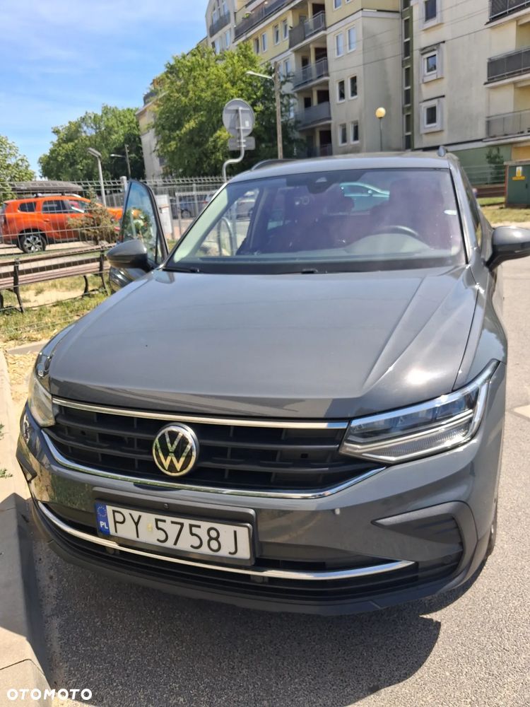 Volkswagen Tiguan - 10