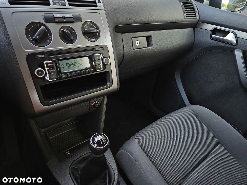 Volkswagen Touran 1.6 Freestyle - 9
