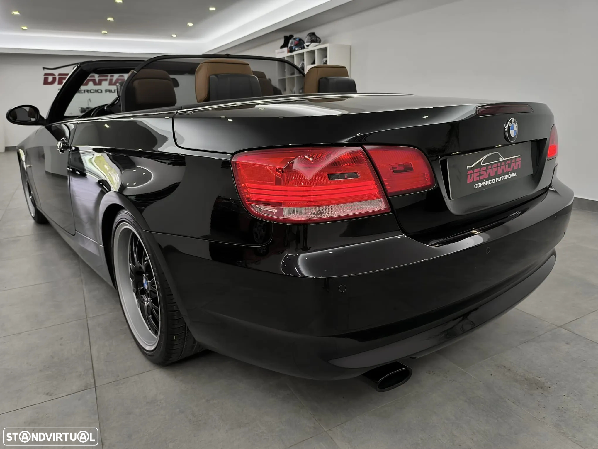 BMW 320 i Cabrio - 16