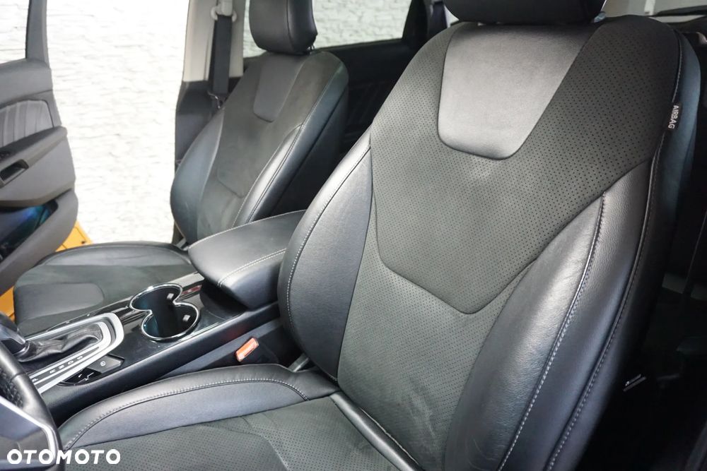 Ford Edge 2.0 TDCi Bi-Turbo 4x4 Sport - 27