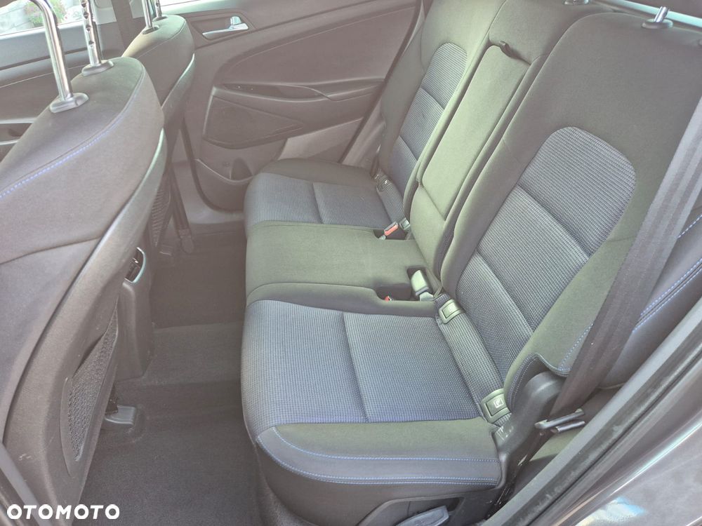 Hyundai Tucson blue 1.7 CRDi 2WD Style - 13