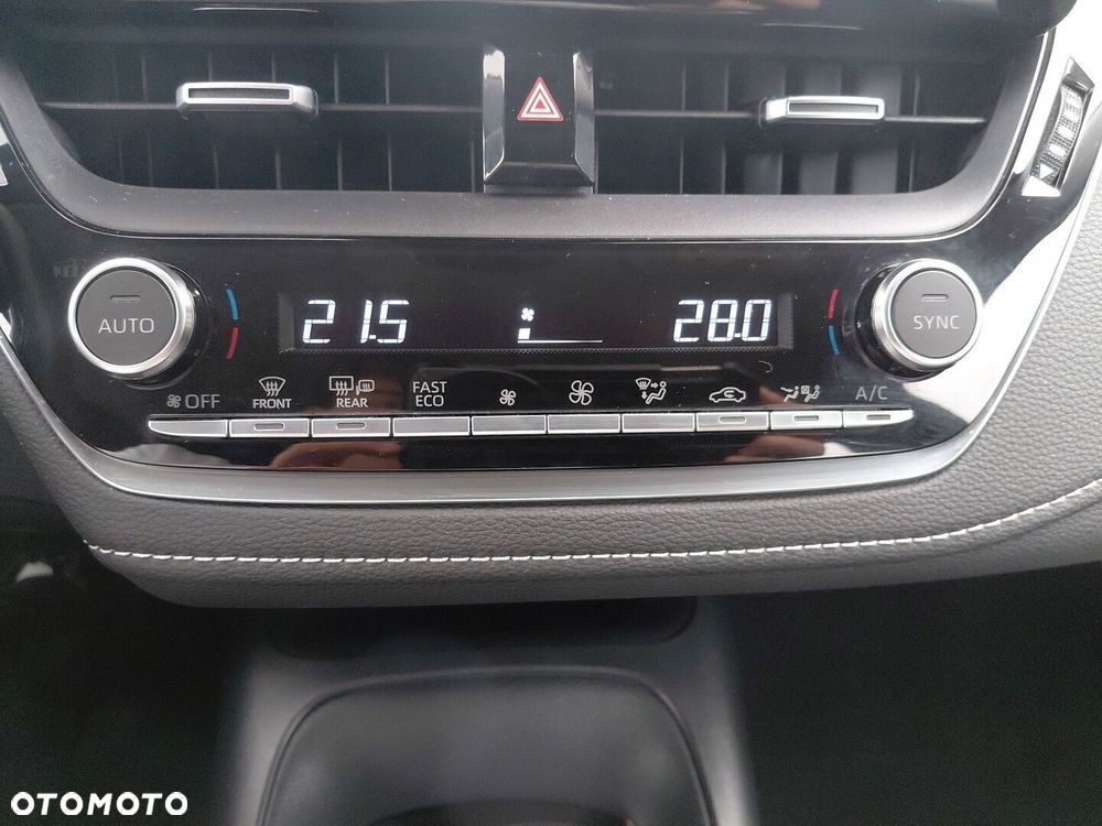 Toyota Corolla 1.8 Hybrid Comfort - 24