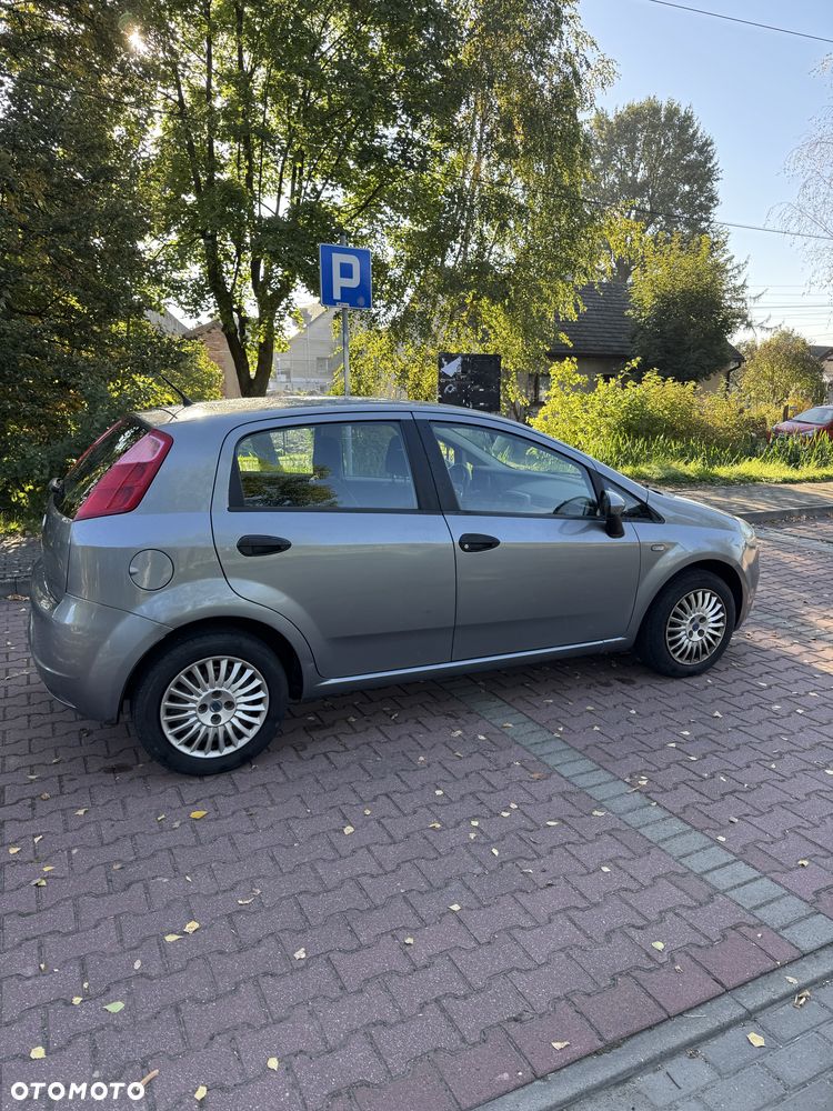Fiat Grande Punto - 4