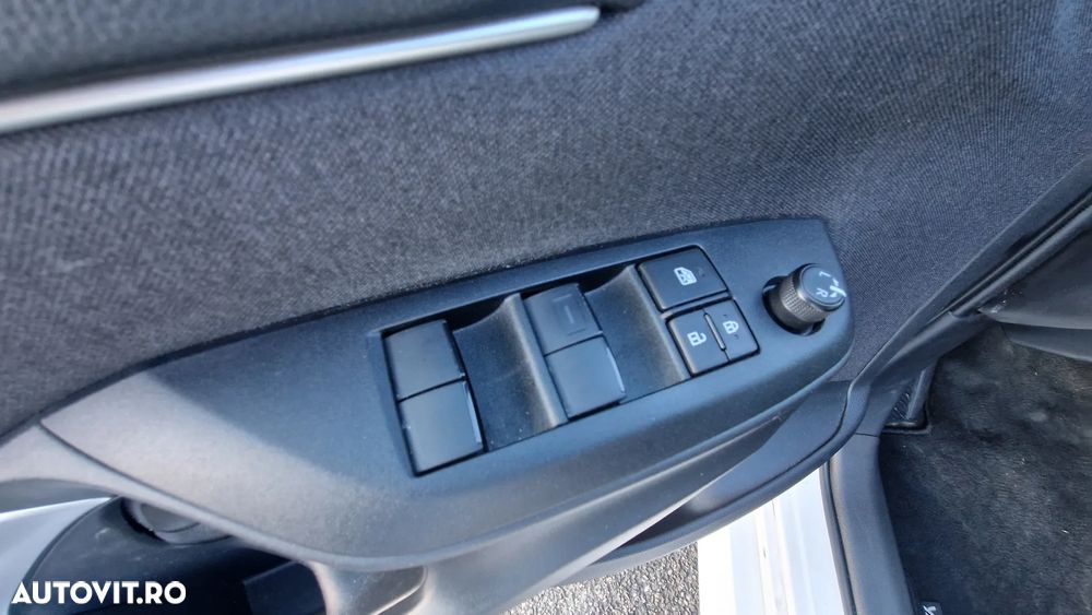 Toyota Yaris 1.5 L Dynamic - 19