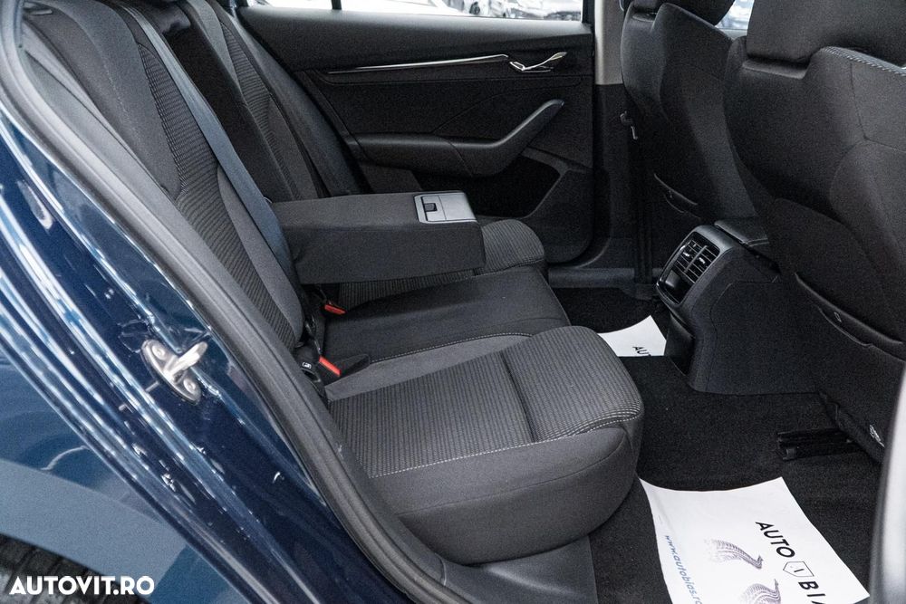 Skoda Octavia 1.0 TSI e-TEC DSG Style - 9
