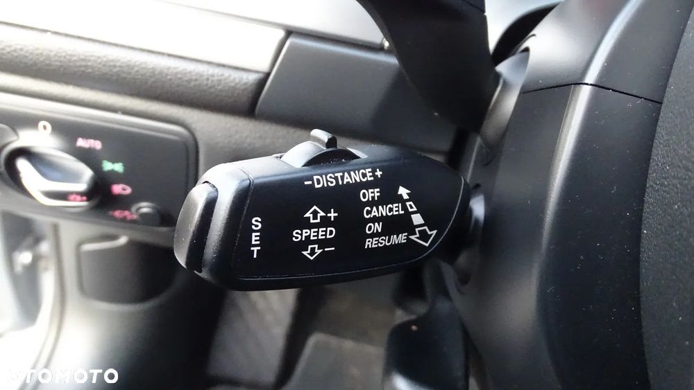 Audi A6 Avant 2.0 TDI Ultra S tronic - 22