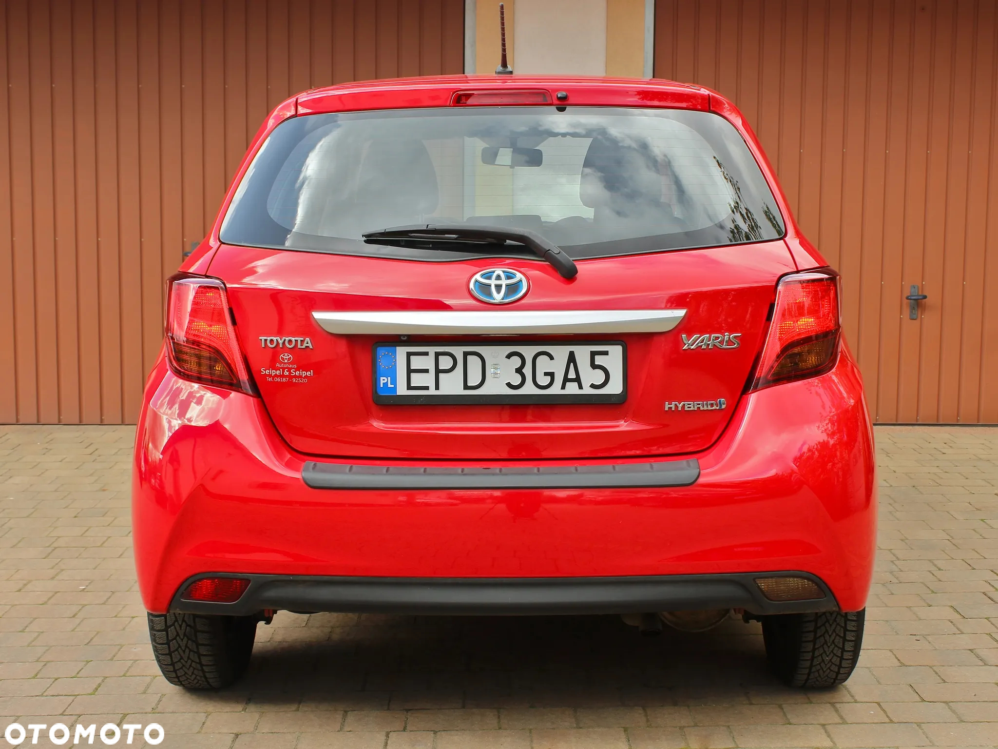 Toyota Yaris Hybrid 100 Premium - 15