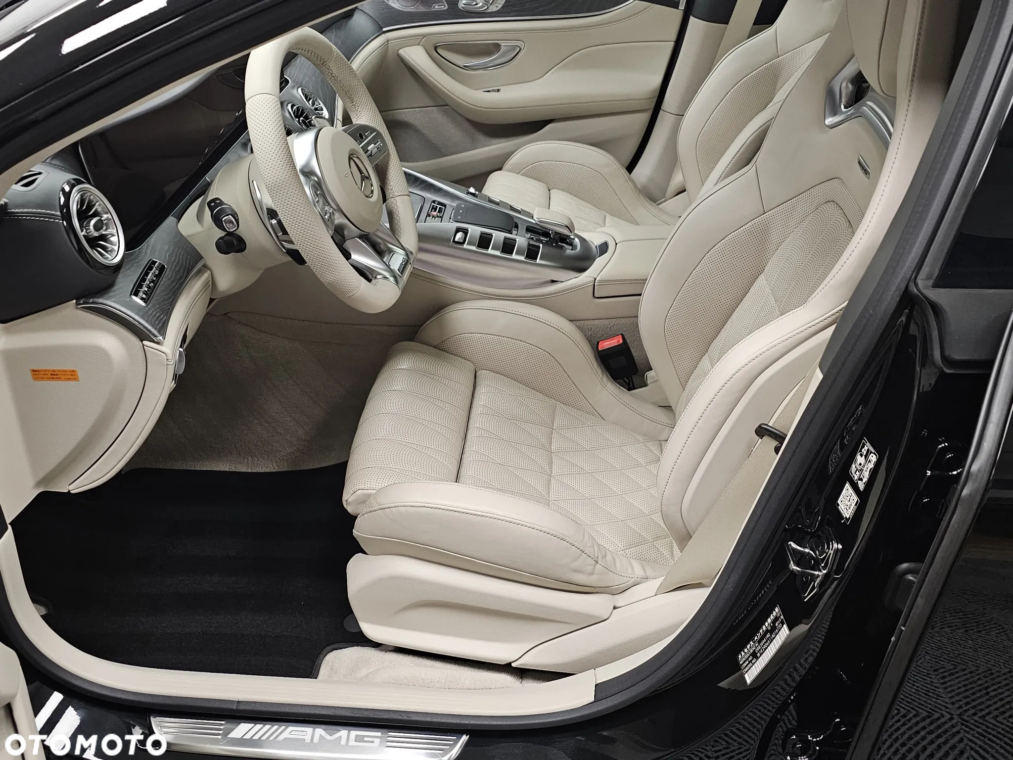 Mercedes-Benz AMG GT 53 4-Matic+ - 29