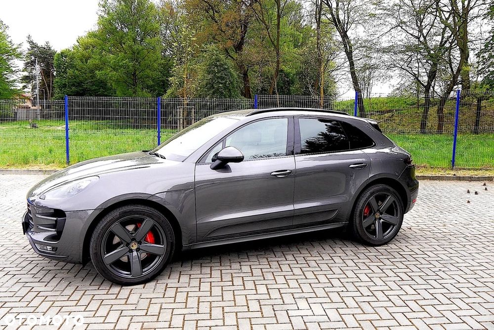 Porsche Macan Turbo - 4
