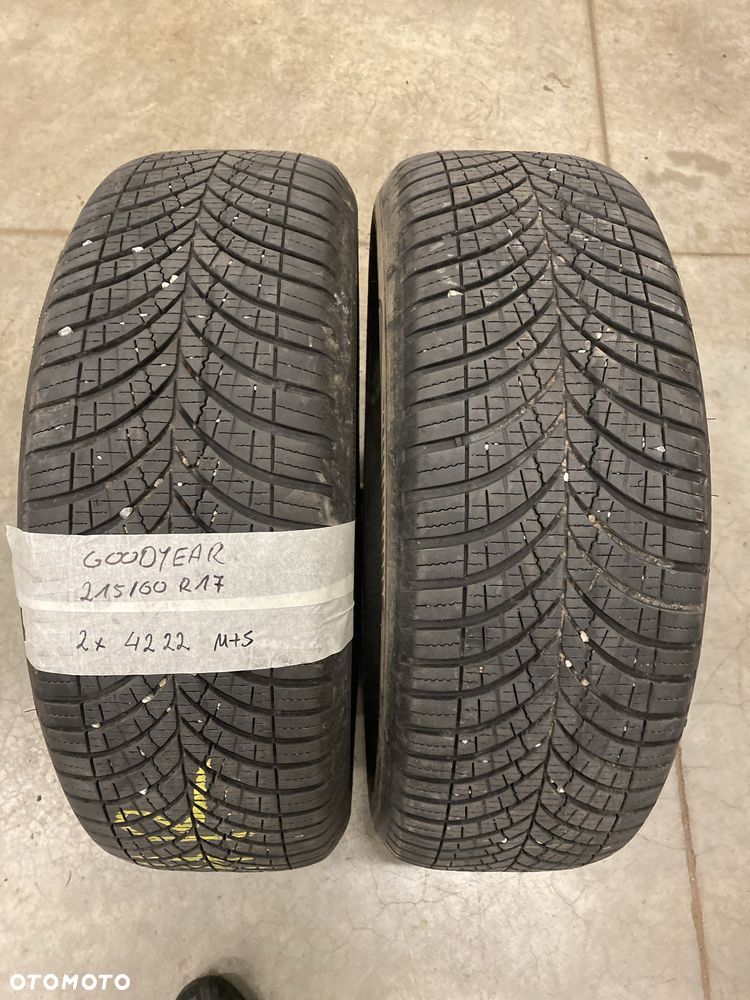 2x 215/60 r17 Goodyear vector 4seasons dot 4222 - 1