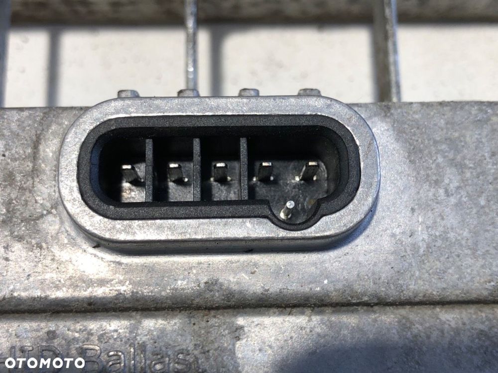 PRZETWORNICA XENON  VOLVO FH 2005 - 2022 460 3181-VT162B2001 - 2