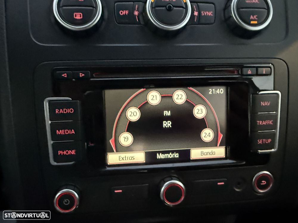 VW Touran 1.6 TDI DPF DSG Cup - 33