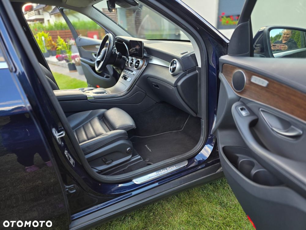 Mercedes-Benz GLC 220 d 4-Matic - 3