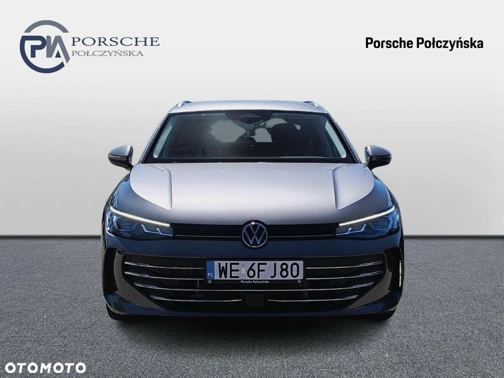 Volkswagen Passat - 8