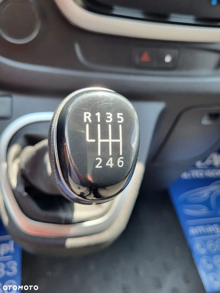 Renault TRAFIC - 19
