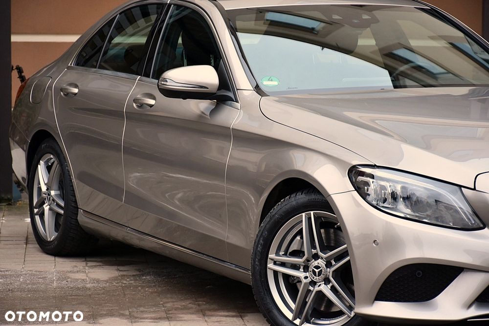Mercedes-Benz Klasa C 300 9G-TRONIC Exclusive - 9