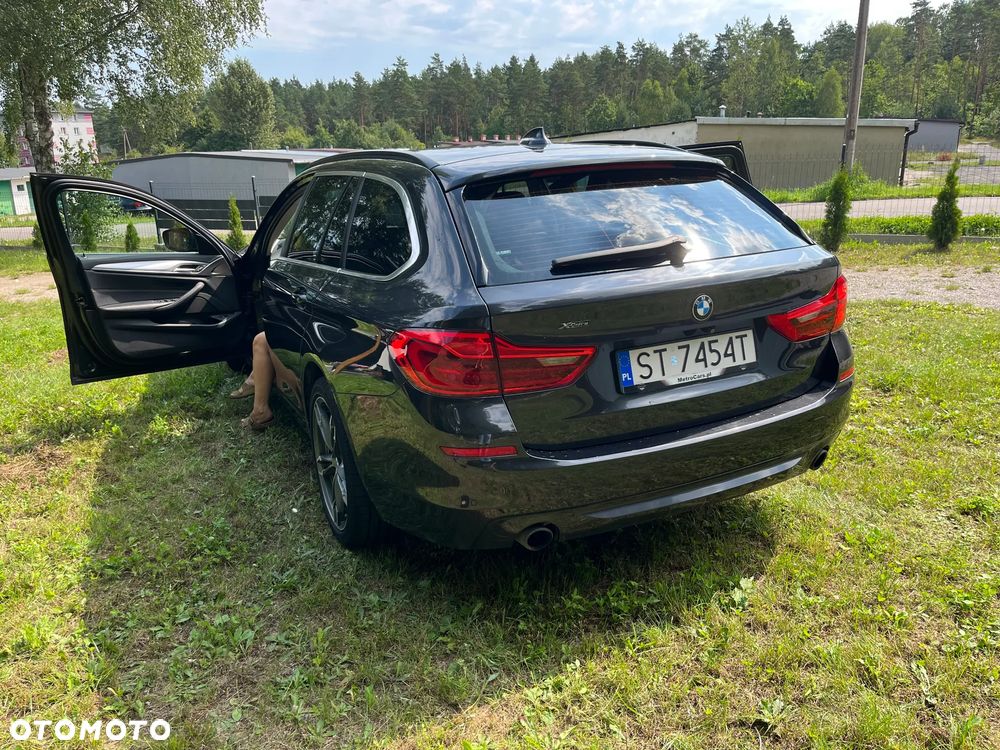BMW Seria 5 530i Touring - 16