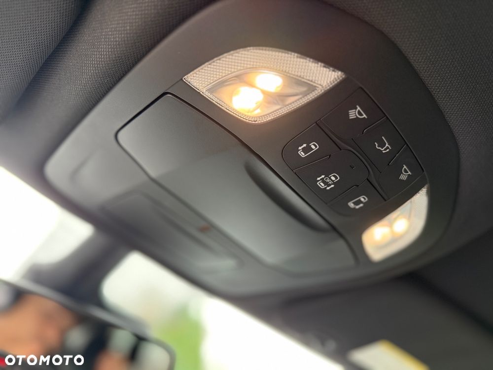 Chrysler Pacifica - 20