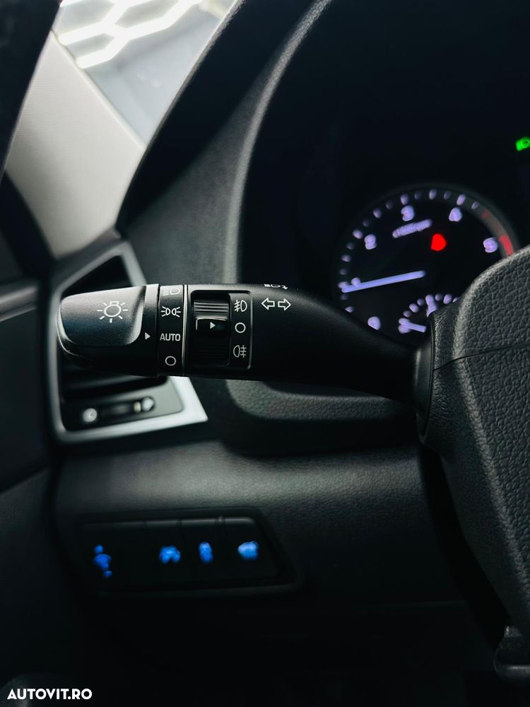 Hyundai Tucson 2.0 CRDI 2WD Style - 29