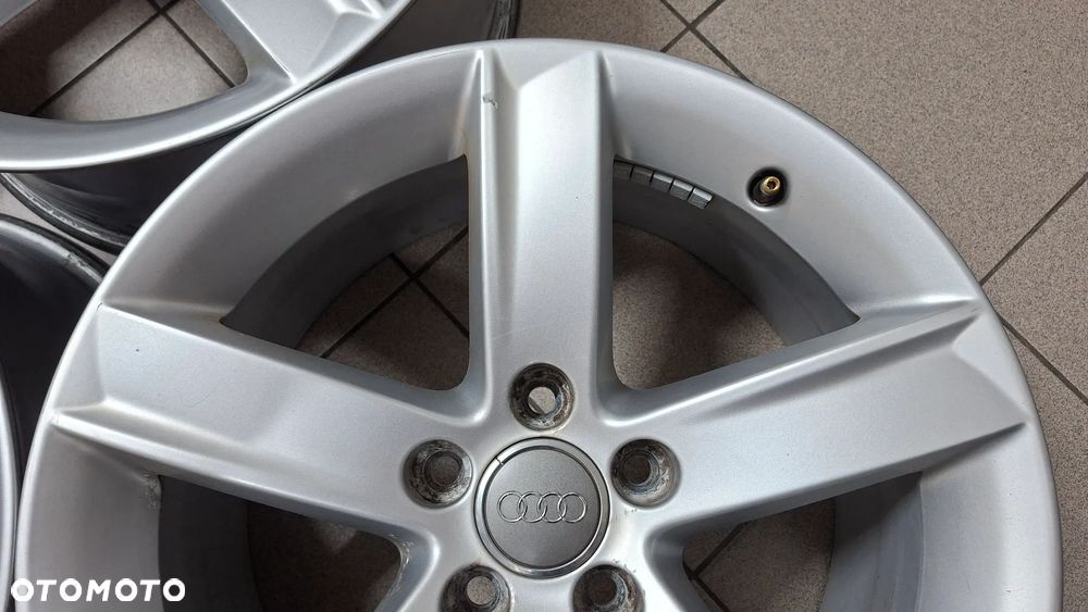 Felgi Aluminiowe 17 Audi A5 8T 5x112 ET 28 - 7