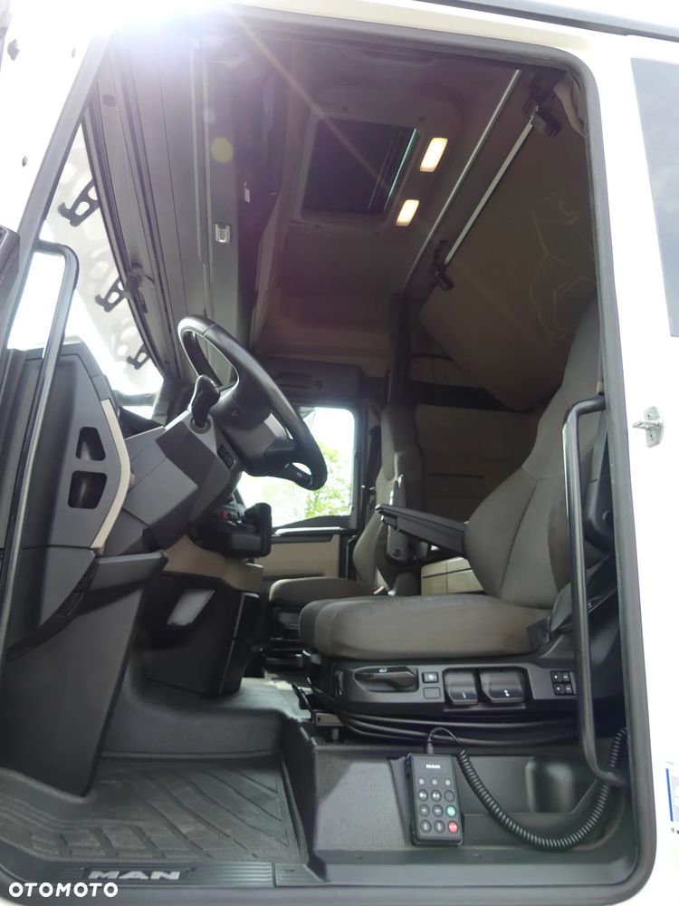 MAN TGX 18.470 / EURO 6 / LOW DECK / 4 SZTUKI / - 16