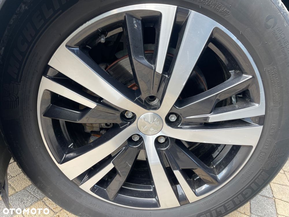 Peugeot 3008 1.6 THP Allure S&S EAT6 - 24
