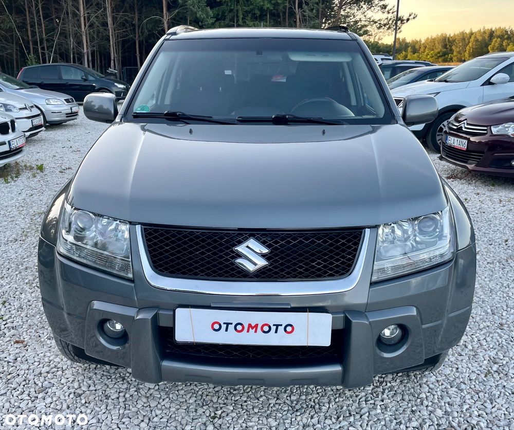 Suzuki Grand Vitara 2.0 Club Family - 15