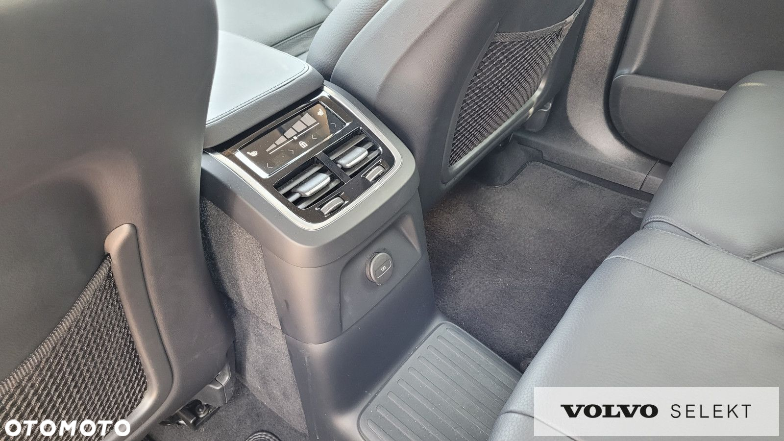 Volvo XC 90 - 16