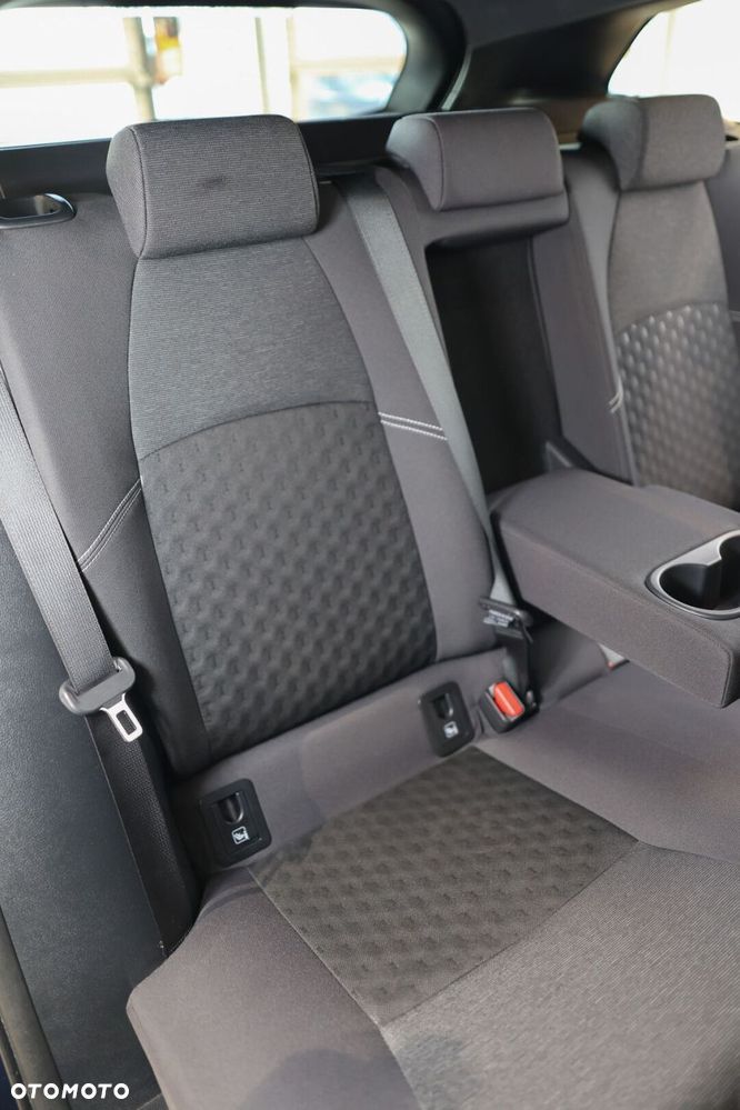 Toyota Corolla 1.8 Hybrid Comfort - 18