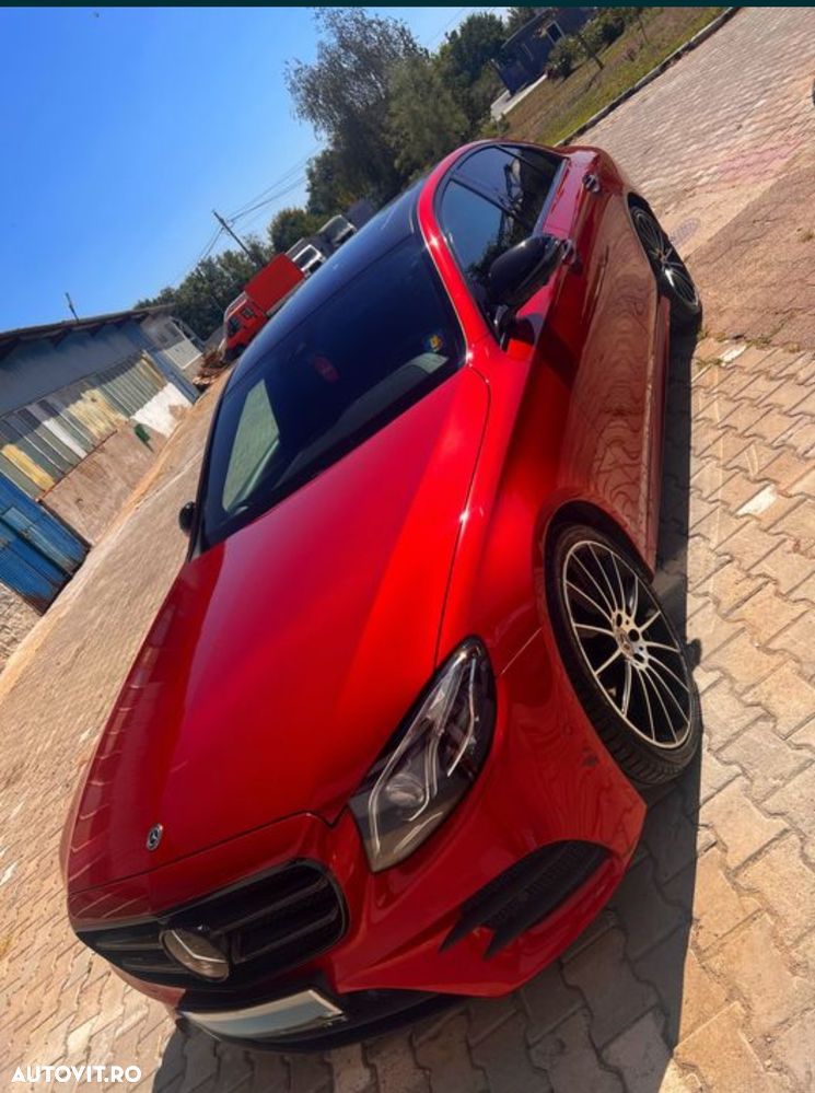 Mercedes-Benz E 220 d 9G-TRONIC AMG Line - 1