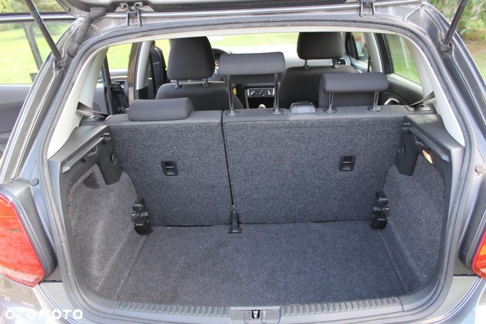 Volkswagen Polo 1.4 TDI (Blue Motion Technology) Comfortline - 16