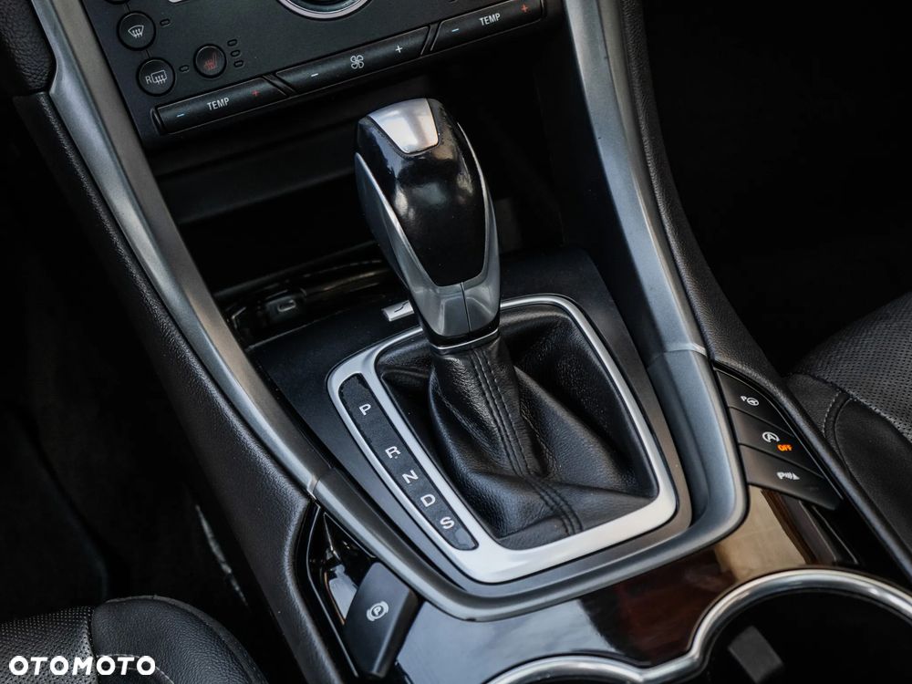 Ford Mondeo 2.0 TDCi Titanium 4WD PowerShift - 25