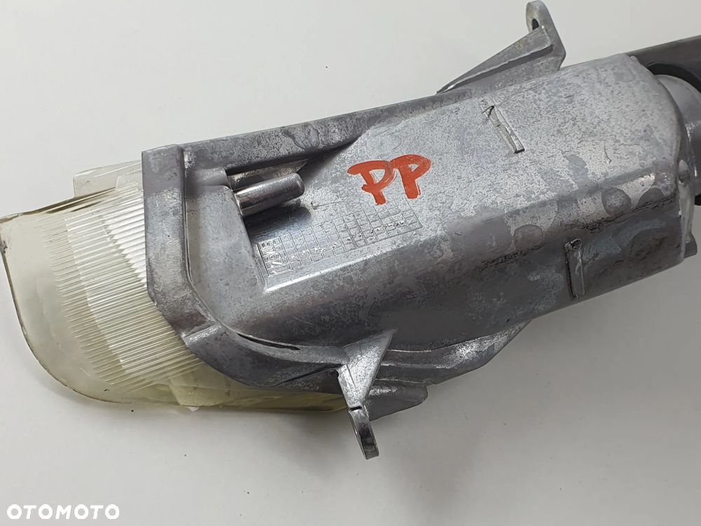 HONDA DYLAN 125 KIERUNKOWSKAZ PRZÓD PRAWY - 11