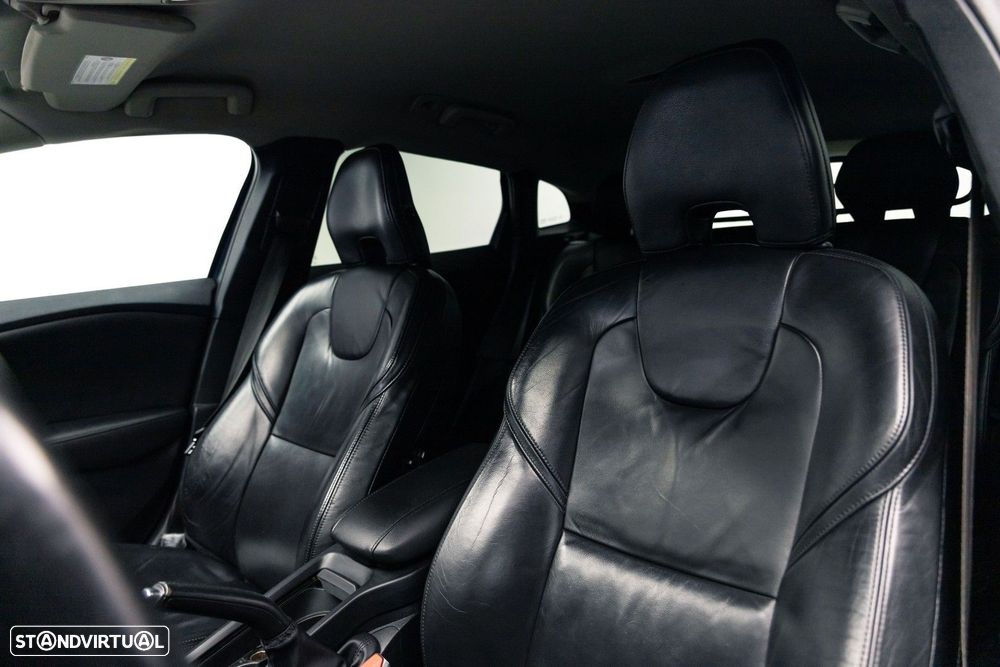 Volvo V40 1.6 D2 Eco Momentum - 19