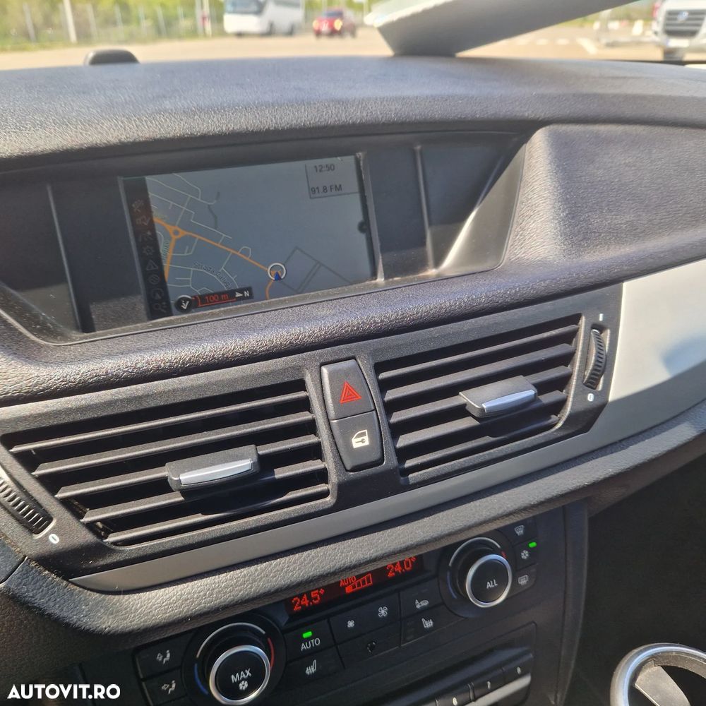 BMW X1 xDrive18d Sport Line - 8