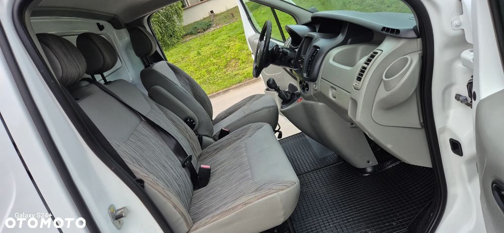 Renault Trafic - 30