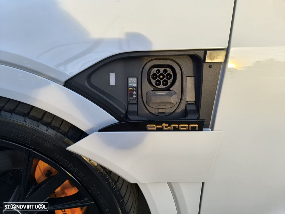 Audi e-tron 50 quattro S line - 19