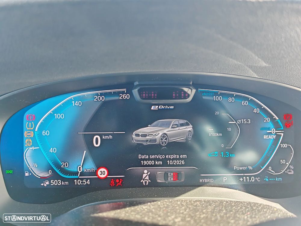 BMW 530 e Pack 50 anos M - 9